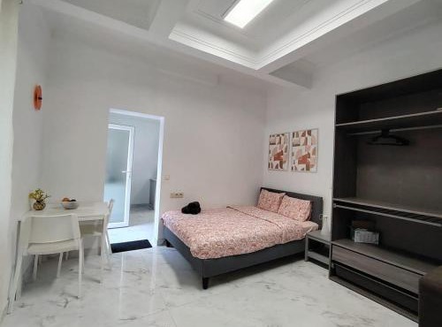 Spacious, warm and cozy studio