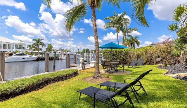 Spacious Waterfront Retreat Near Cruise Port