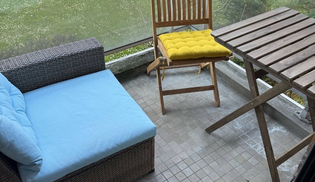 Spacious77 M² 3-room apartment with balcony overlooking inner garden