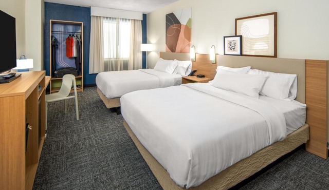 Spark By Hilton Freeport