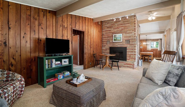 Sparrow Meadows | House in Empire with a beautiful yard - prime location