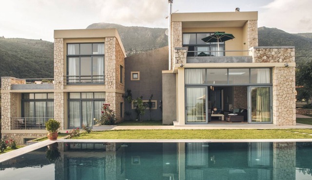 Spartilas View - Five Bedroom Villa, Sleeps 10