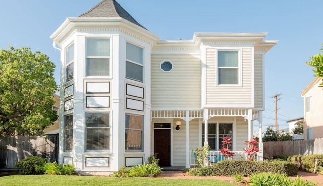 Special! Luxury Townhome2 Fast WiFi Garage BBQ Crib