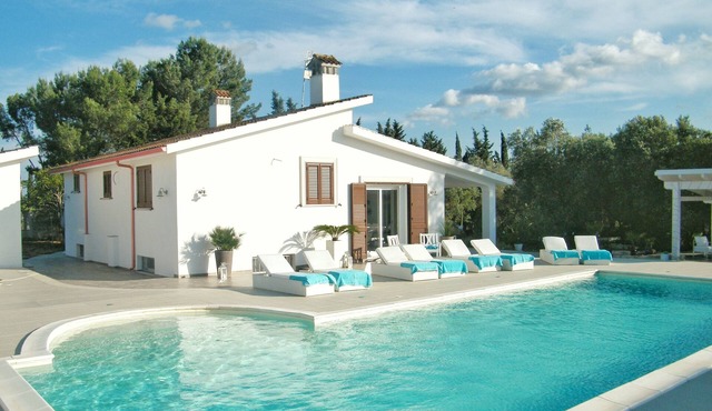 Special offer!! Private Pool, Oria Countryside, Brindisi Prov. 3klms from Oria