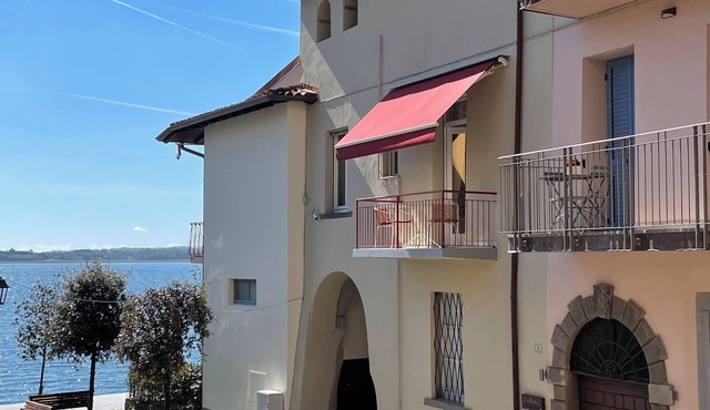 SPECIAL OFFER: Tilde Apartment DIRECTLY ON THE LAKE
