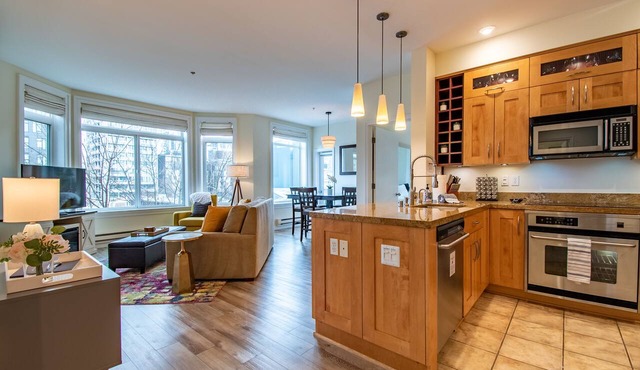 Spectacular 2bd 2bth in Heart of Seattle!