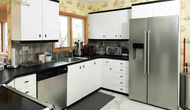 Spectacular 4-bedroom home with private attached bathroom