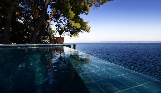 Spectacular Beachfront Brac Villa | 6 Bedrooms | Villa Selca Violet