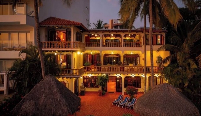 Spectacular Casa Coco, Private Beachfront Villa in Vallarta/Bucerias, Mexico