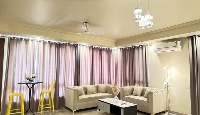 Spectacular Golf View Spacious Modern fully loaded 3 Bedroom Apartment