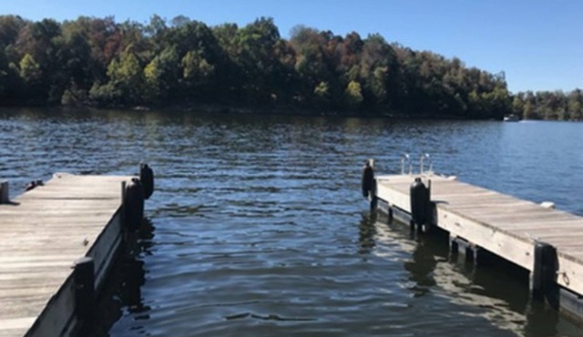 Spectacular Lake view! Cozy lake front home w/Kayaks, Great Wifi, Pet Friendly!