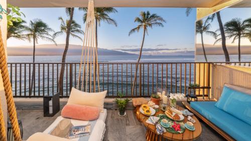 Spectacular luxury , modern oceanfront condo Maalaea-Kihei ,Maui