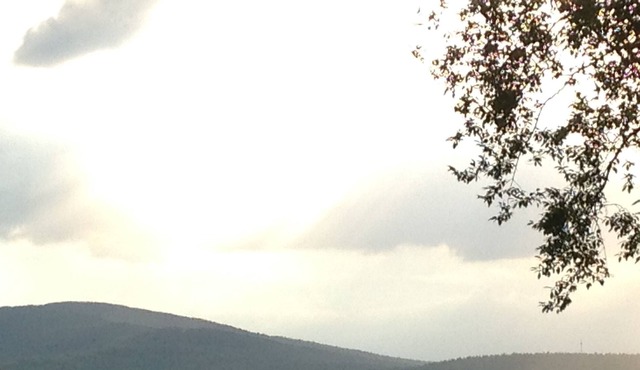Spectacular Mountain Views Near Hiking, Art & Culture, Golf, Skiing, Restaurants