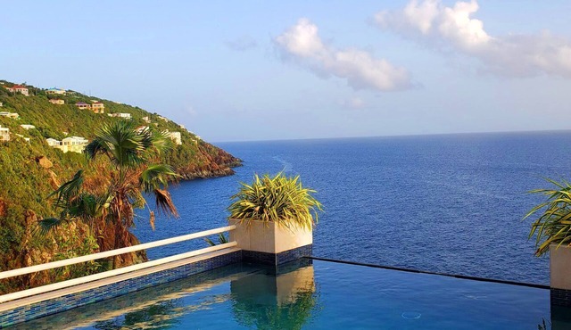 SPECTACULAR OCEAN FRONT VILLA