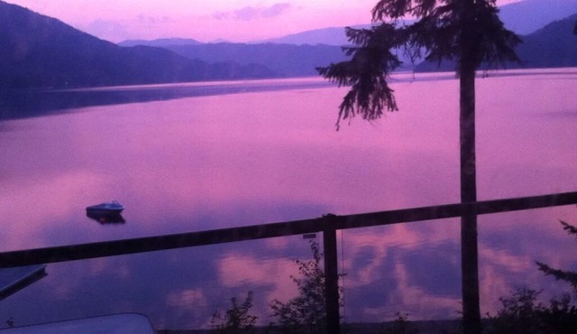 Spectacular Shuswap Water Front Property