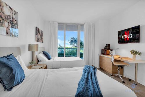 Spectacular Studio Amazing Amenities Bay View