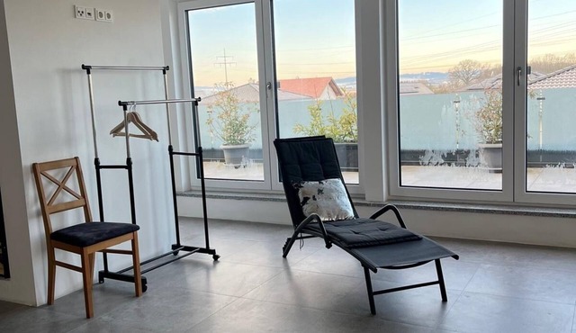 Spectacular top floor gallery apartment w. Dream panorama & excellent terrace.