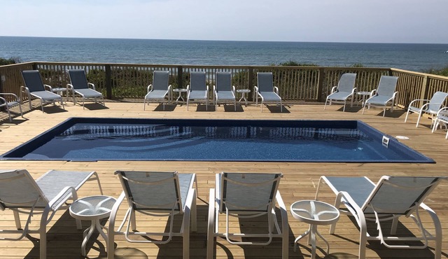 Spectacular 9 Bedroom Luxury Oceanfront sleeps 40 Heated Pool* + Hot Tub*!