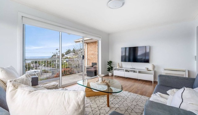 Spectacular View Modern Comfort