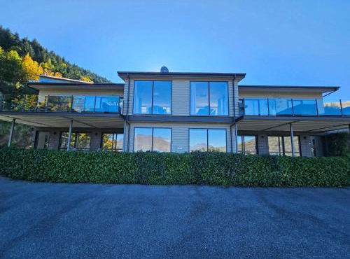 Spectacular Views & Comfort in Queenstown