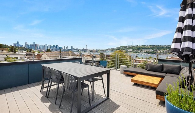 Spectacular Views from this 3 Bedroom Designer Home w/Priv Rooftop, AC