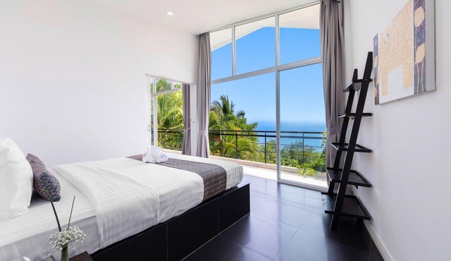 Spectacular Views: Kachamudee 5 BR Villa with Pool