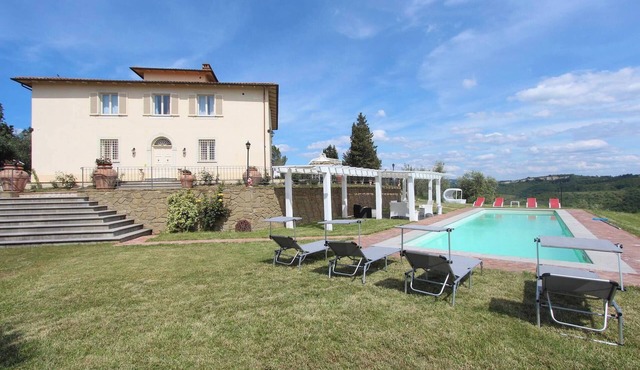 Spectacular villa Sole with view