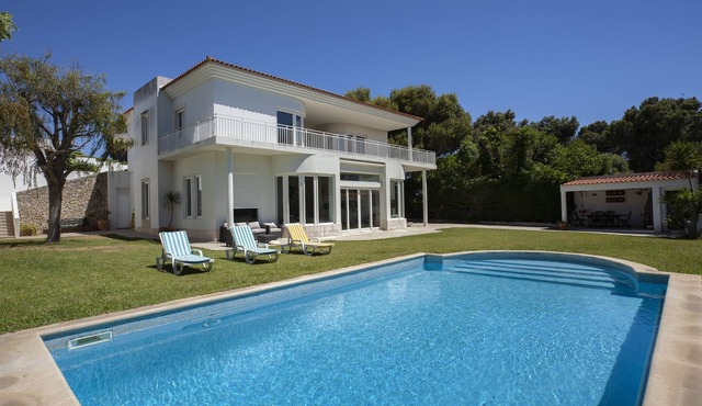 Spectacular villa with private pool.