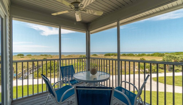 Spend some time in this gorgeous villa with a gorgeous view! B3623A