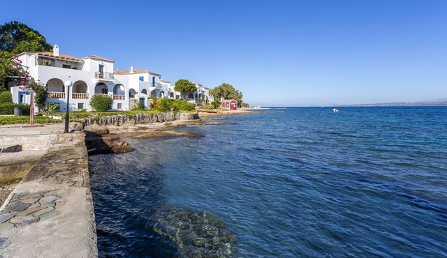 Spetses, Traditional Villa on the Waterfront