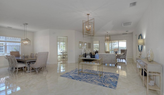 Splendid 3 bedrooms, three Bathroom luxury condo , in Fiddler's Creek Naples, Fl