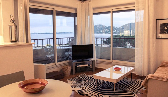 SPLENDID APPT DESIGN OF GREAT STANDING, PANORAMIC VIEW OF 300 ° ON THE GULF.