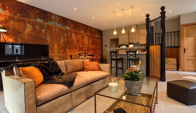 Splendid ground floor apartment with garden in the very center of Spa