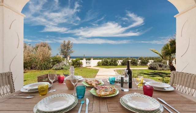 Splendid Ostuni Villa | 3 Bedrooms | Villeta Tisbe | Sea Views