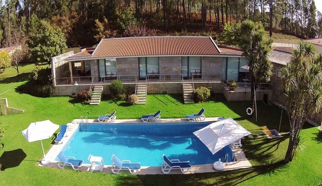 Splendid Ponte de Lima Villa | 6 Bedrooms | Villa Coura Coura | Valley Views