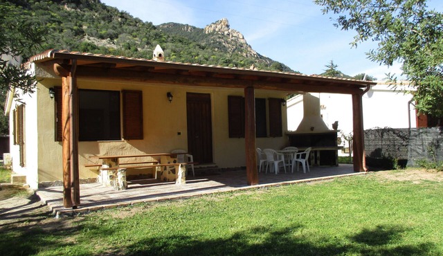 Splendid single house distant 300 meters from the sea with veranda and barbecue