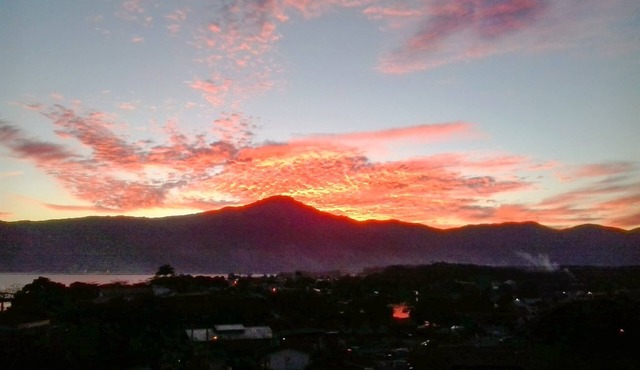 Splendid View. Here peace and beautiful sunsets are guaranteed.