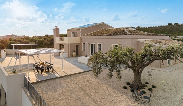 Splendid villa with private pool - DiCasaInSicilia
