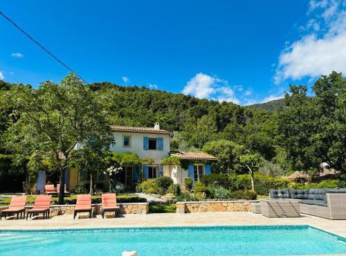Splendide villa 10p./4 suites/piscine/clim/paysage