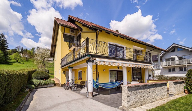 Split three bedroom apartment with terrace