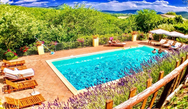 SPOLETO SPLASH/PRIVATE VILLAGE/SLPS 18-24/EXC POOL/SOCCER PITCH/SPOLETO 7 KMS