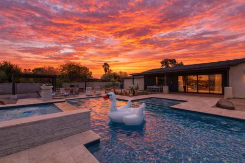 Sport & Splash - Pickle ball - Sports Court -Pool & Spa