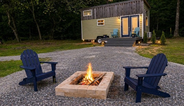 Spring-Fed Creekside Tiny – Private Nature Escape Near KY Lake