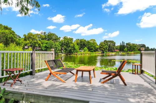 Spring Lake King Balcony Suite