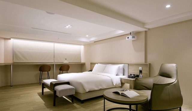 Spring's Rhapsody Hotel