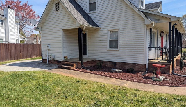 Spring Sale! Charming 3-bed house in Easley Close to Hospital & Clemson