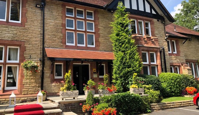 Springbank Manor