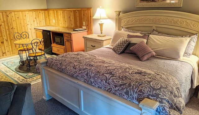 Springbrook Inn East Room