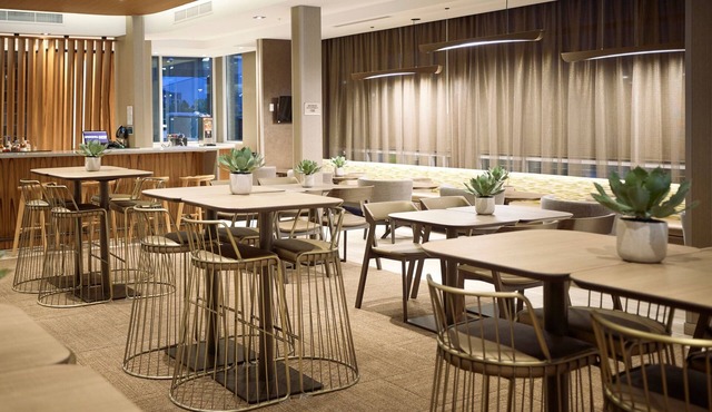 Springhill Suites By Marriott Medford Airport