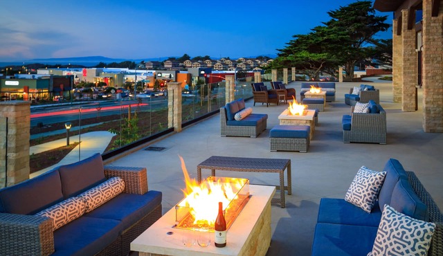 SpringHill Suites by Marriott The Dunes On Monterey Bay